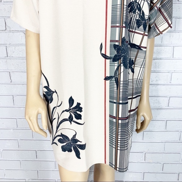 Zara Women’s Rubberized Short Sleeve‎ Dress - Picture 6 of 8